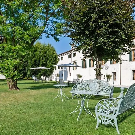 Morona De Gastaldis Bed & Breakfast *